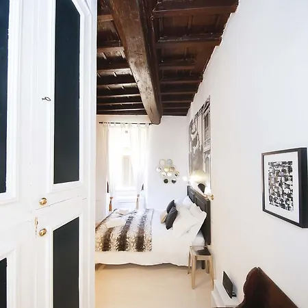 Apartment Campo Dei Fiori D *
